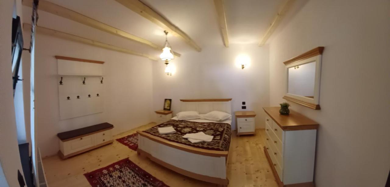 Casuta Din Valea Regilor Villa Gradistea de Munte Exterior photo